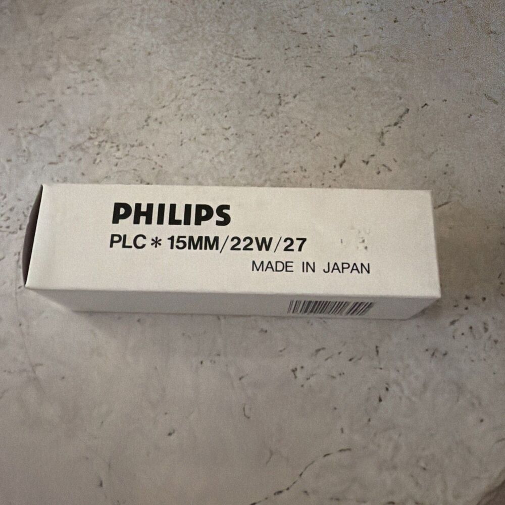 Philips PLC 15MM/22W/27 2-Pin GX32d-2 Base Quad-Tube CFL Bulb 204784 NOS Japan